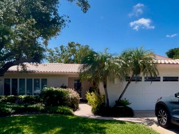 10248 IMPERIAL POINT DRIVE E, LARGO, FL 33774