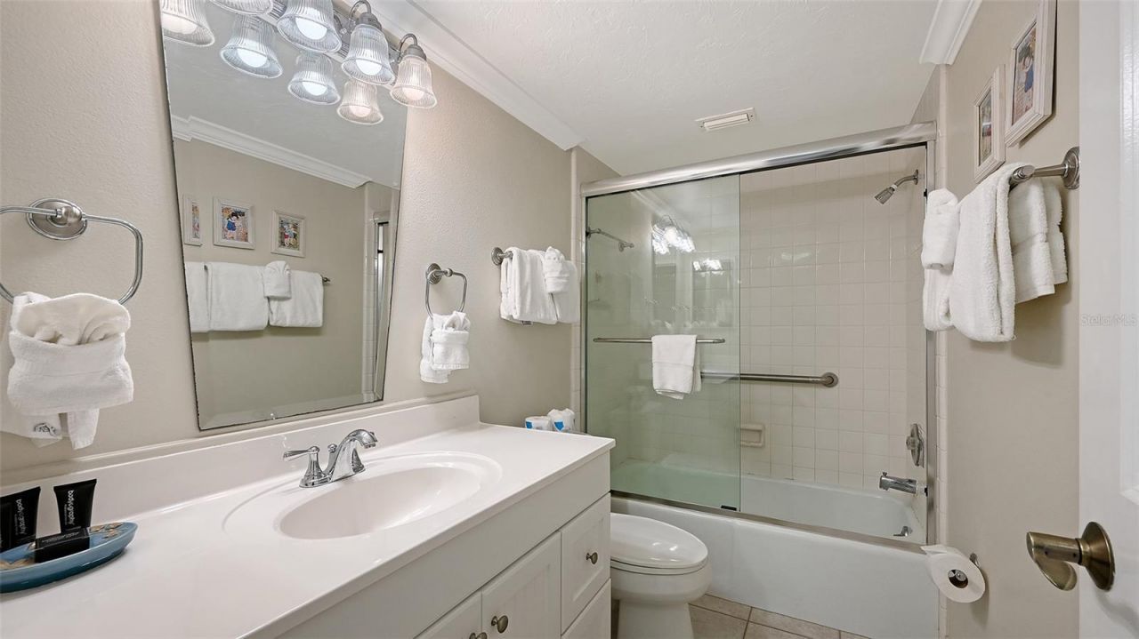 4325 Gulf Of Mexico Drive, Unit 103, Longboat Key, FL 34228 Photo