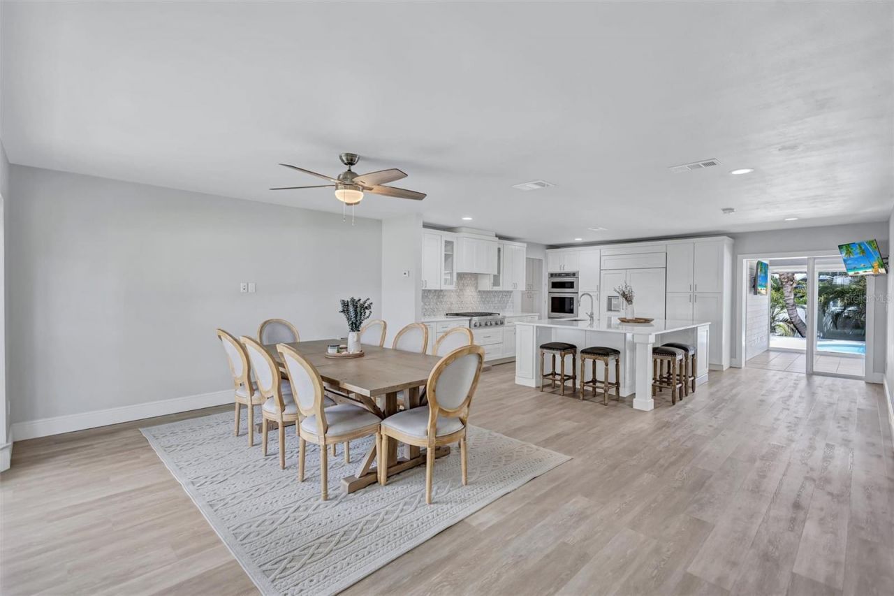 4417 Trout Drive Se, Saint Petersburg, FL 33705 Photo