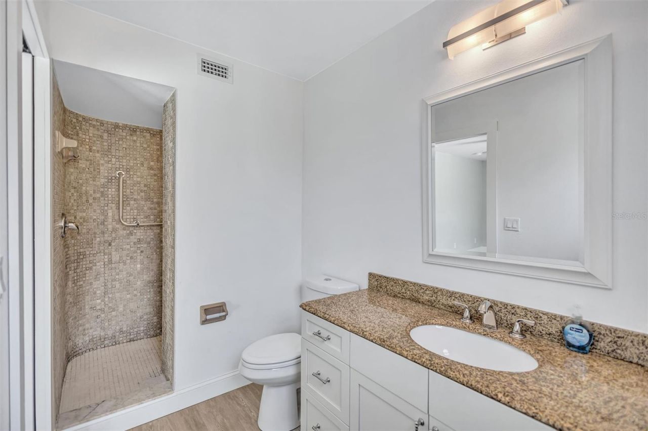 4417 Trout Drive Se, Saint Petersburg, FL 33705 Photo