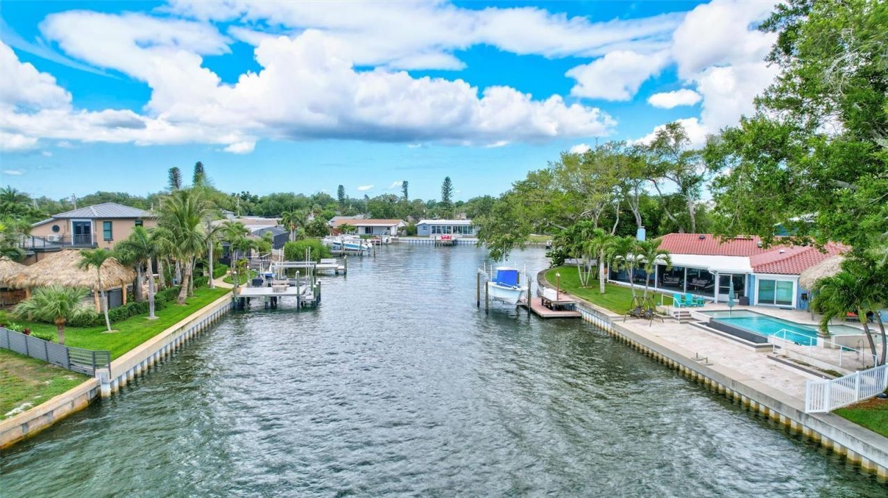4417 Trout Drive Se, Saint Petersburg, FL 33705 Photo