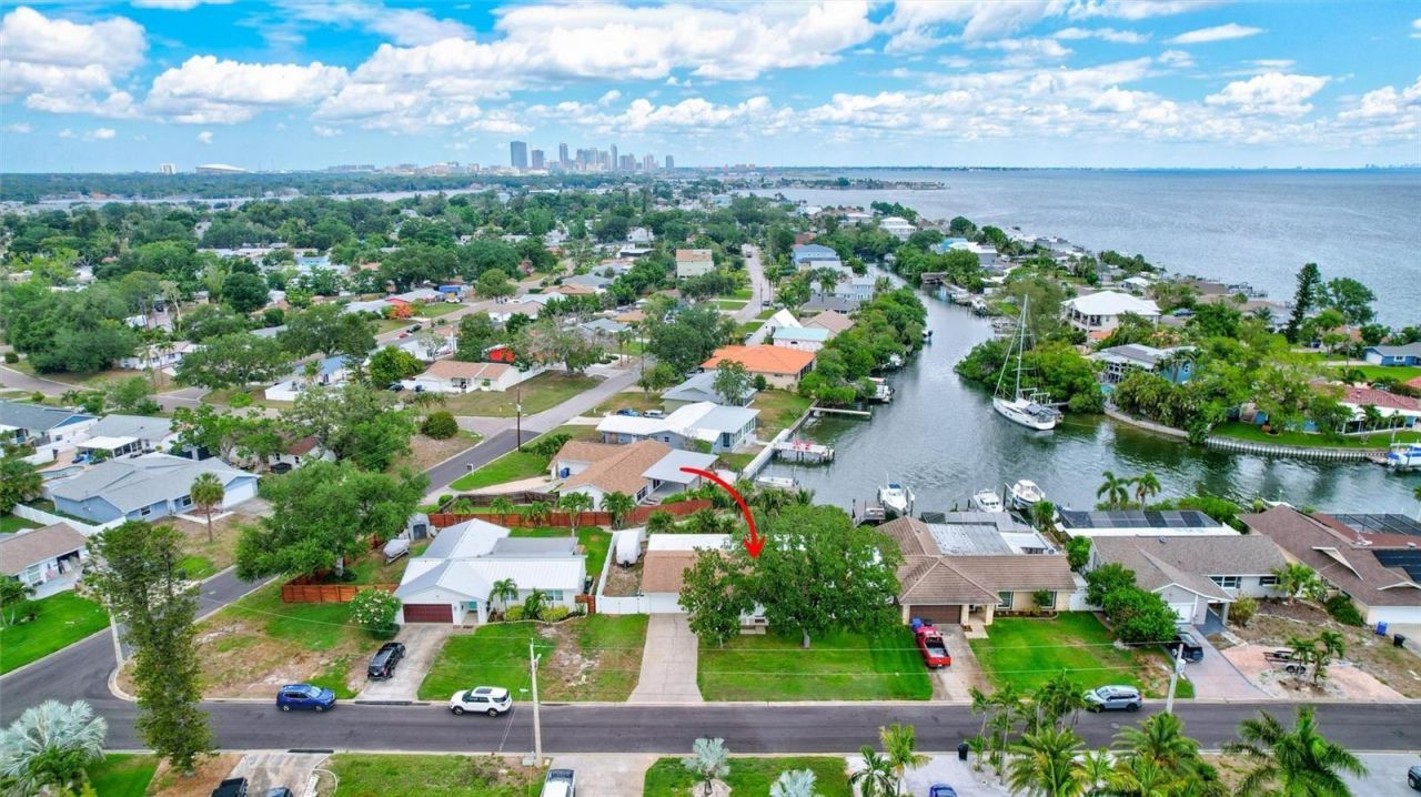 4417 Trout Drive Se, Saint Petersburg, FL 33705 Photo