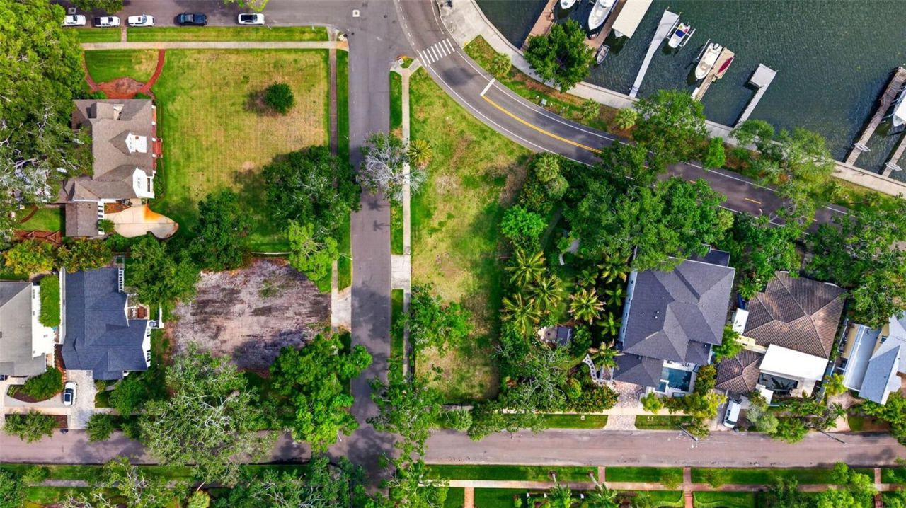 1956 Coffee Pot Boulevard Ne, Saint Petersburg, FL 33704 Photo
