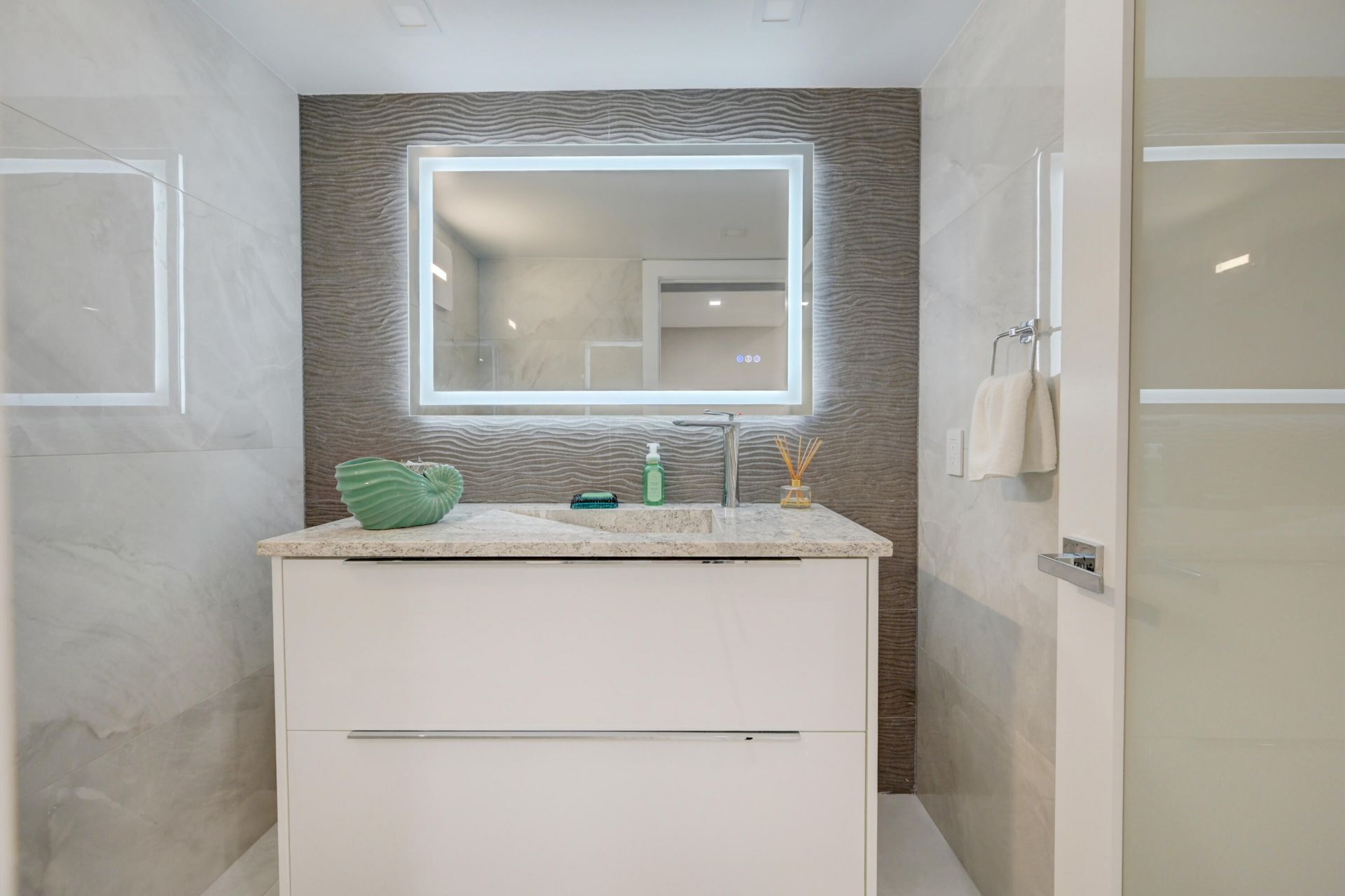 4100 Galt Ocean Drive, Unit 612, Fort Lauderdale, FL 33308 Photo