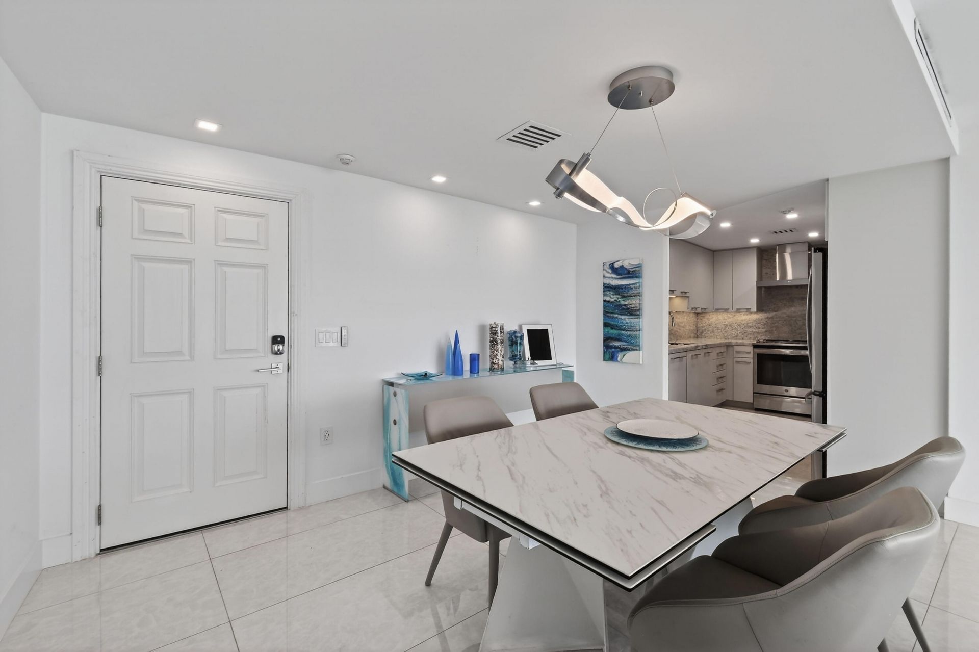 2774 S Ocean Boulevard, Unit 704, Palm Beach, FL 33480 Photo