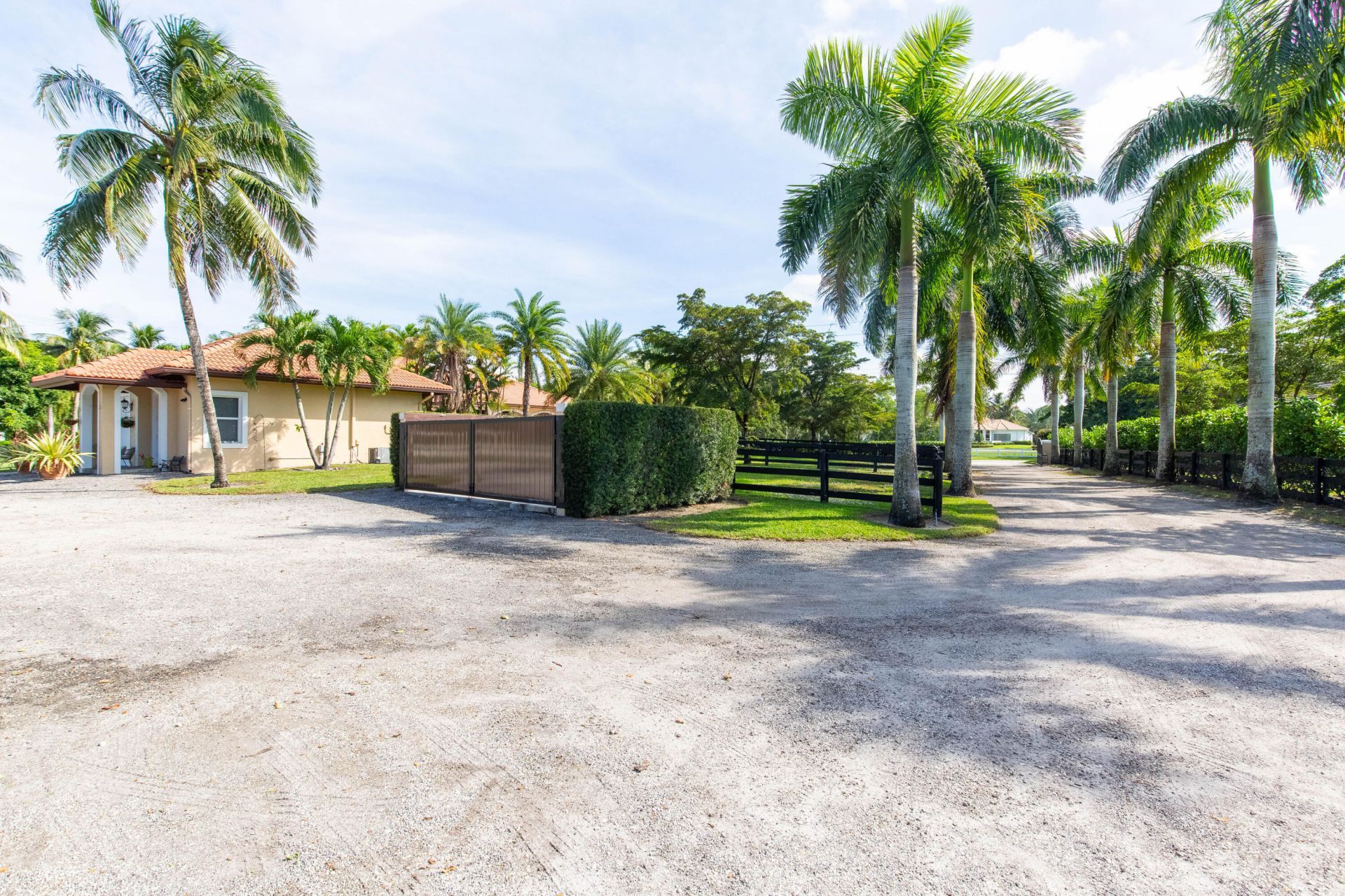 14943 Paddock Drive, Wellington, FL 33414 Photo