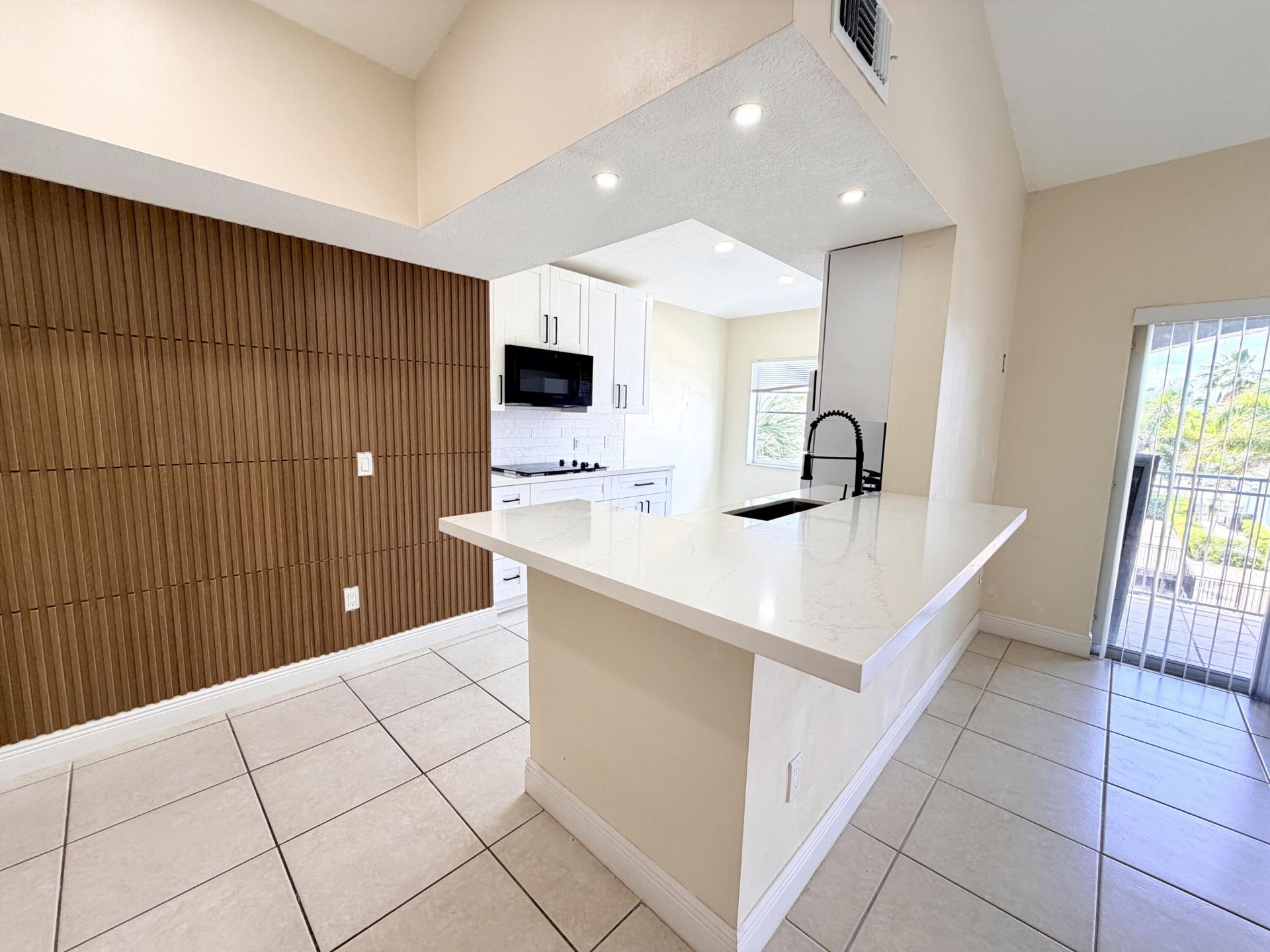 9630 NW 2nd Street, Unit 6-308, Pembroke Pines, FL 33024 Photo