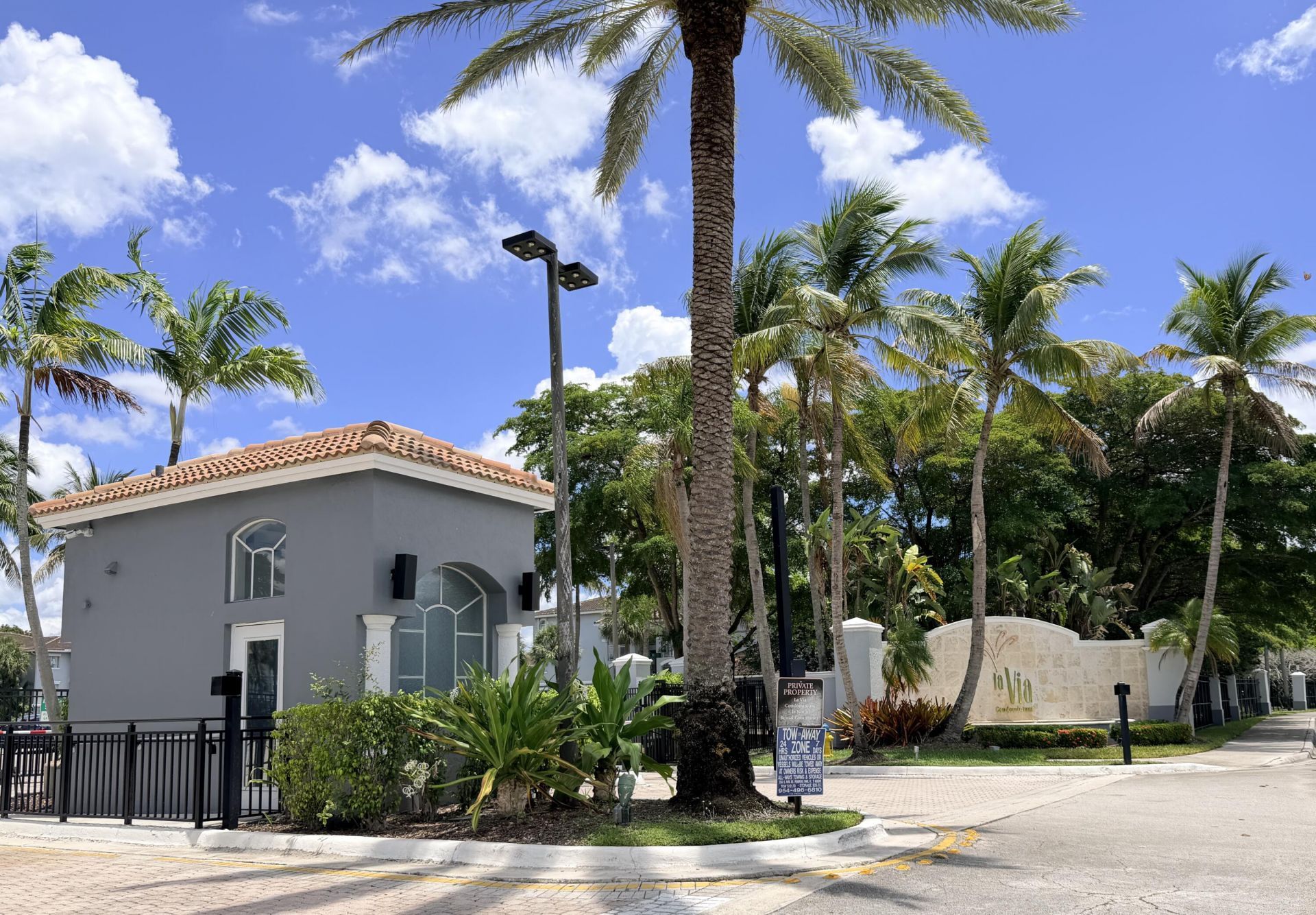 9630 NW 2nd Street, Unit 6-308, Pembroke Pines, FL 33024 Photo