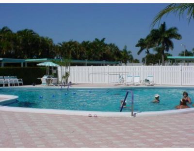 2556 E Dudley Dr Drive E, Unit D, West Palm Beach, FL 33415 Photo