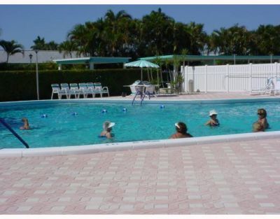 2556 E Dudley Dr Drive E, Unit D, West Palm Beach, FL 33415 Photo