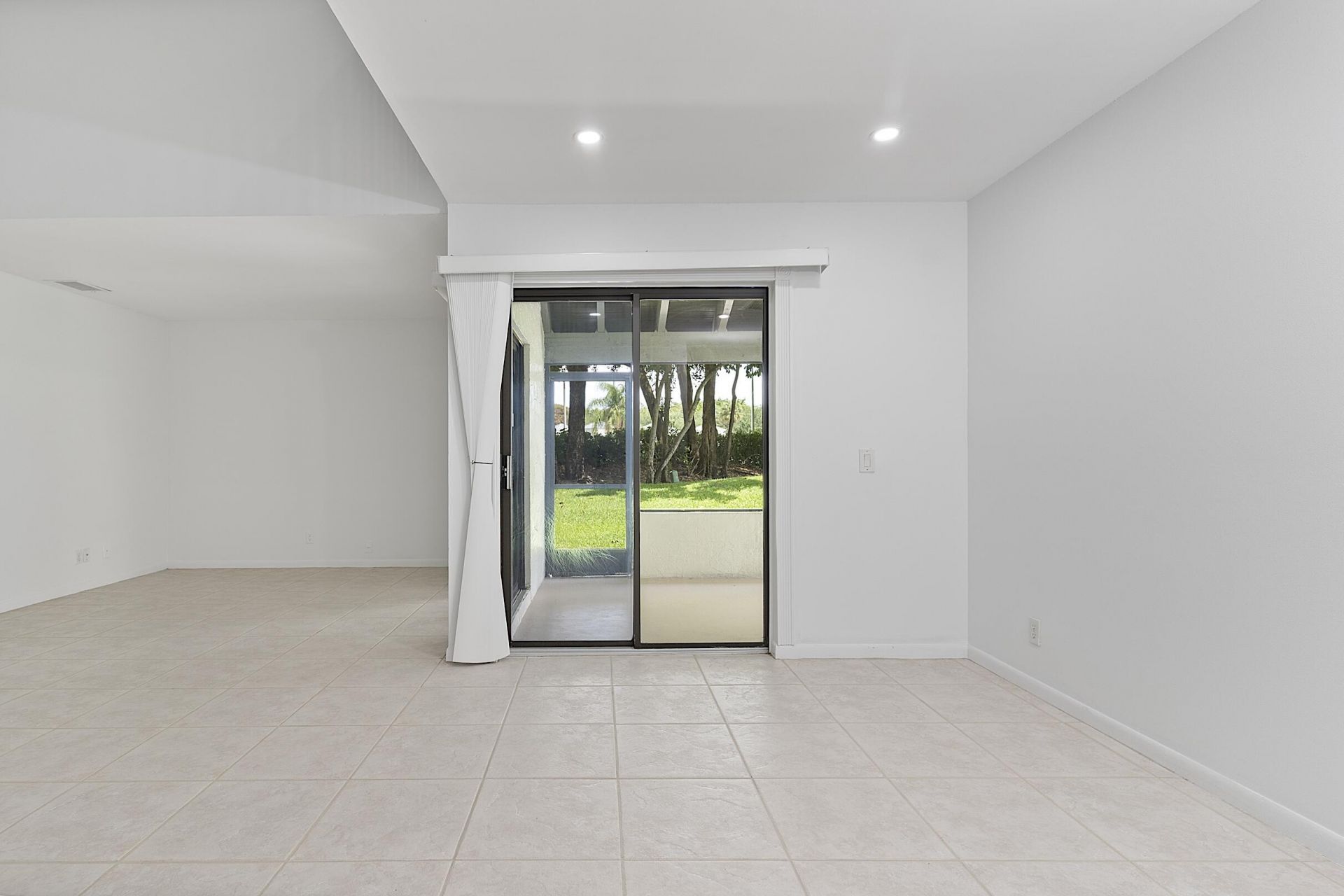 1955 Sacramento, Weston, FL 33326 Photo