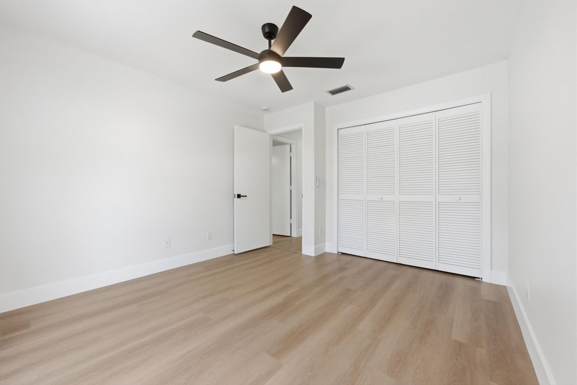 7710 NW 87th Avenue, Tamarac, FL 33321 Photo