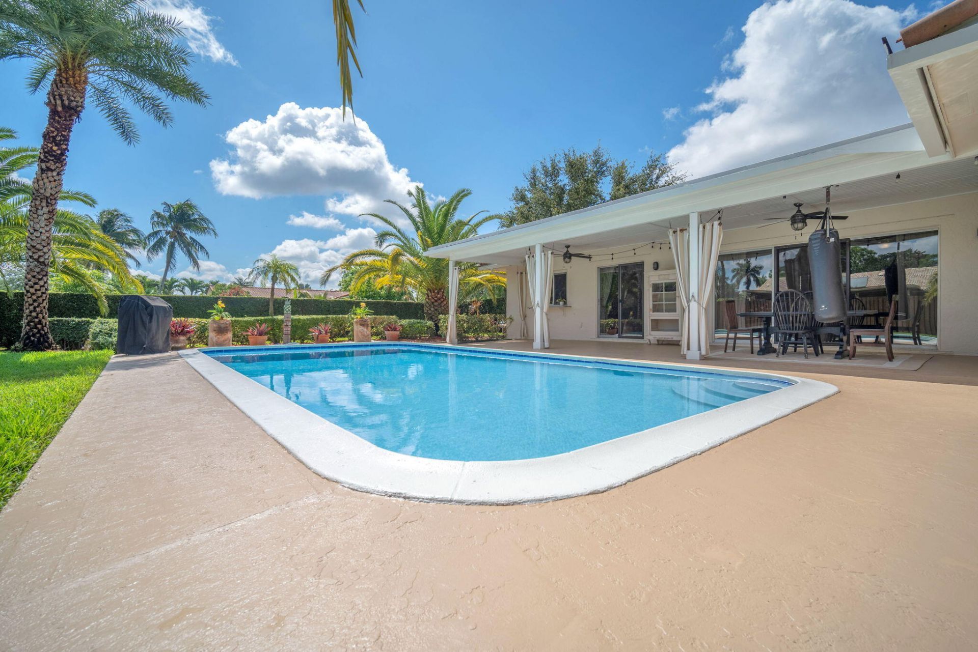 8235 NW 5th Street, Coral Springs, FL 33071 Photo