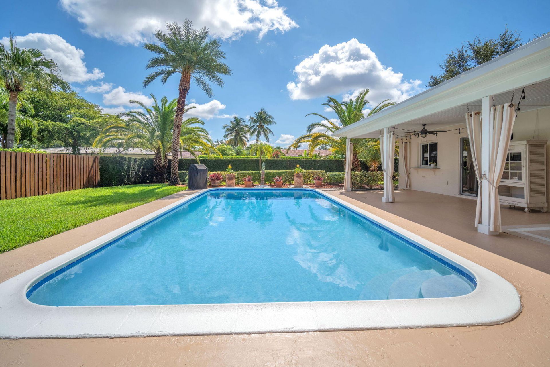 8235 NW 5th Street, Coral Springs, FL 33071 Photo