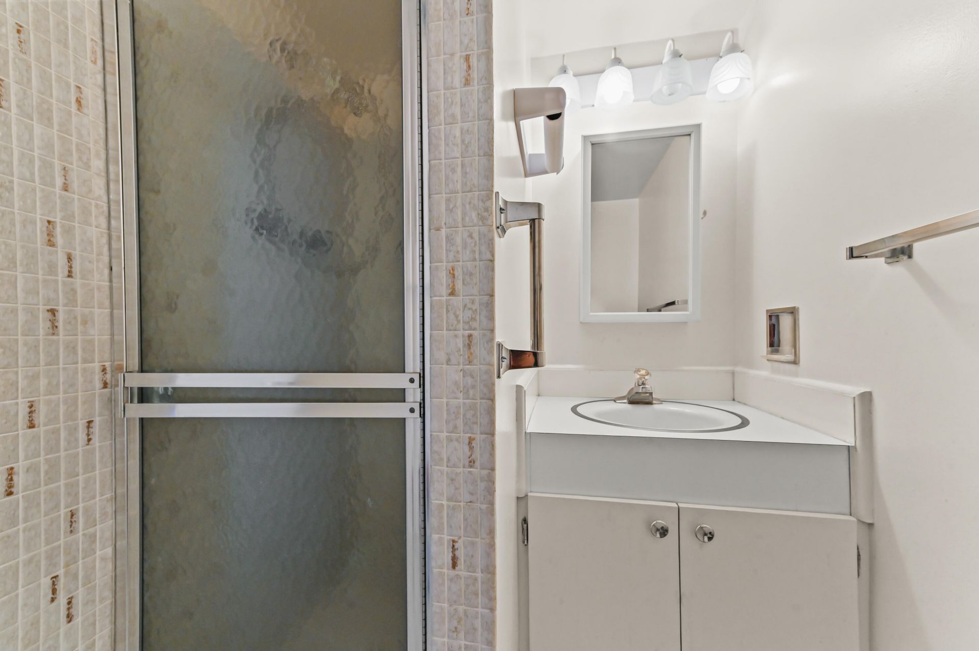 1950 Lake Osborne Drive, Unit 9, Lake Worth Beach, FL 33461 Photo