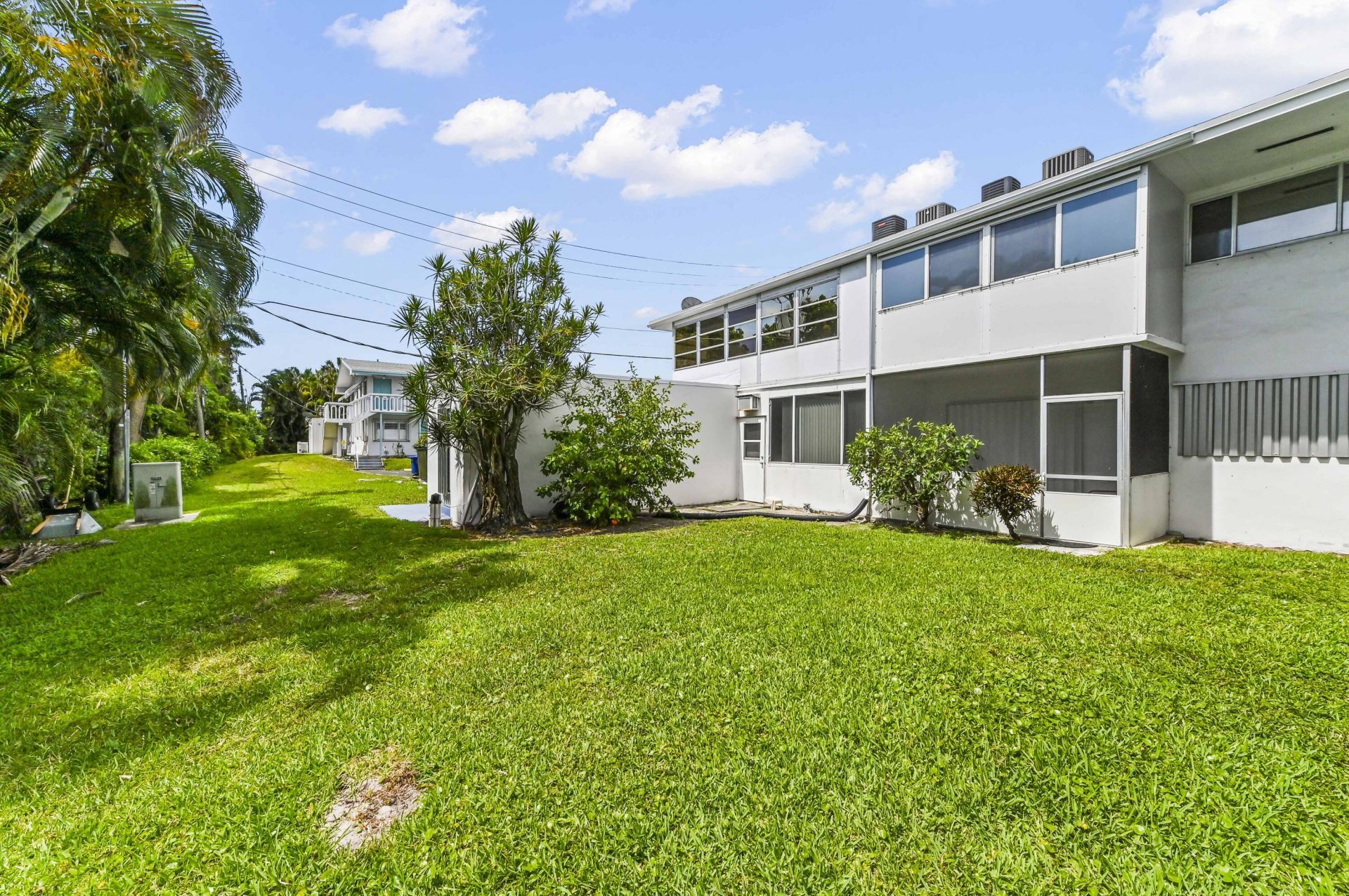 1950 Lake Osborne Drive, Unit 9, Lake Worth Beach, FL 33461 Photo