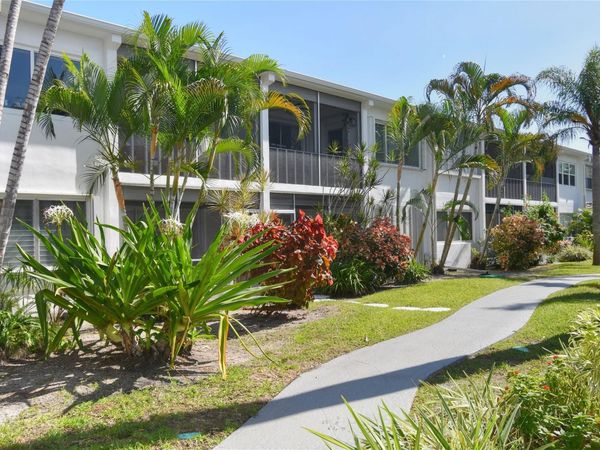 2161 NE 42nd Court, Unit 114, Lighthouse Point, FL 33064
