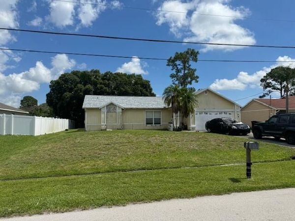 1273 SW Marmore Avenue, Port St. Lucie, FL 34953