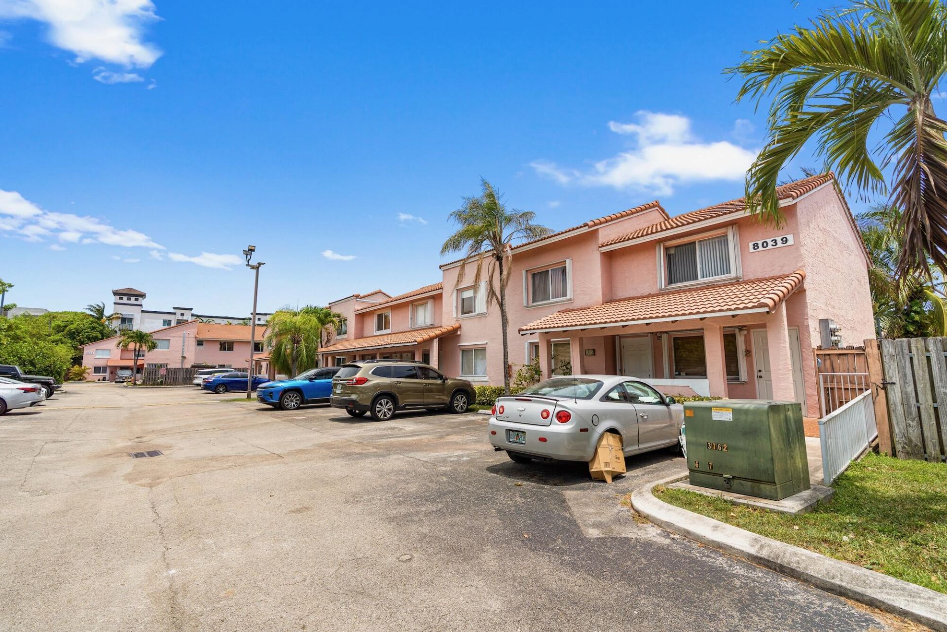 8039 Lake Drive, Unit 205, Doral, FL 33166 Photo