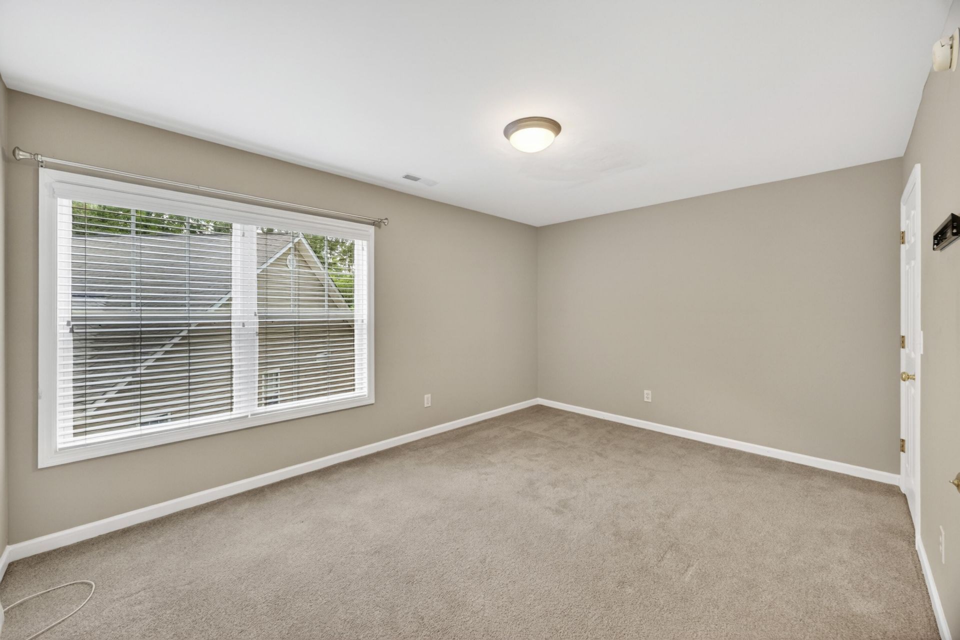 8320 Tyrian Path Photo 22