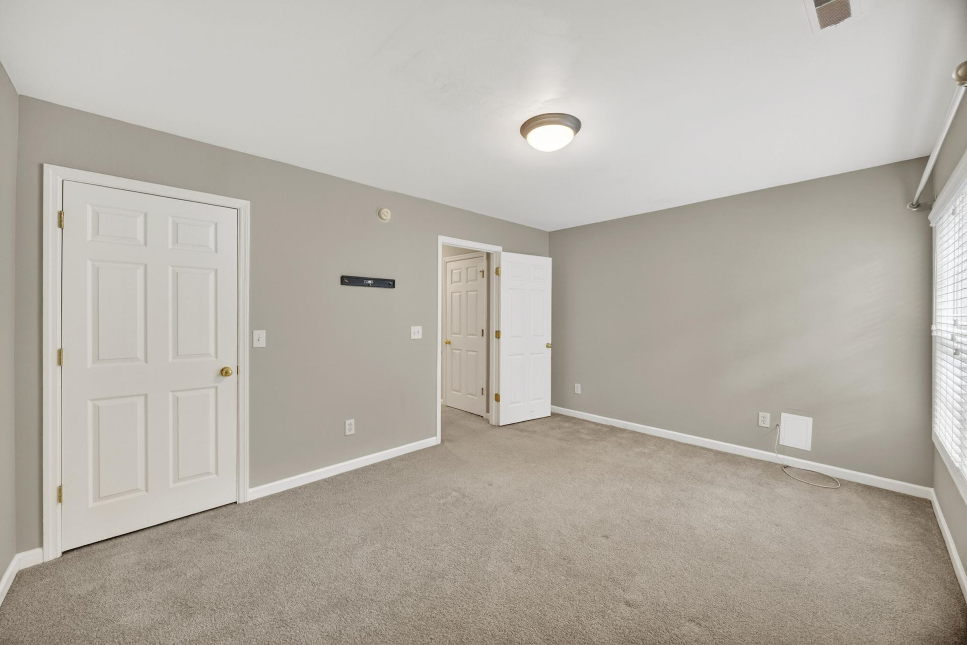 8320 Tyrian Path Photo 23