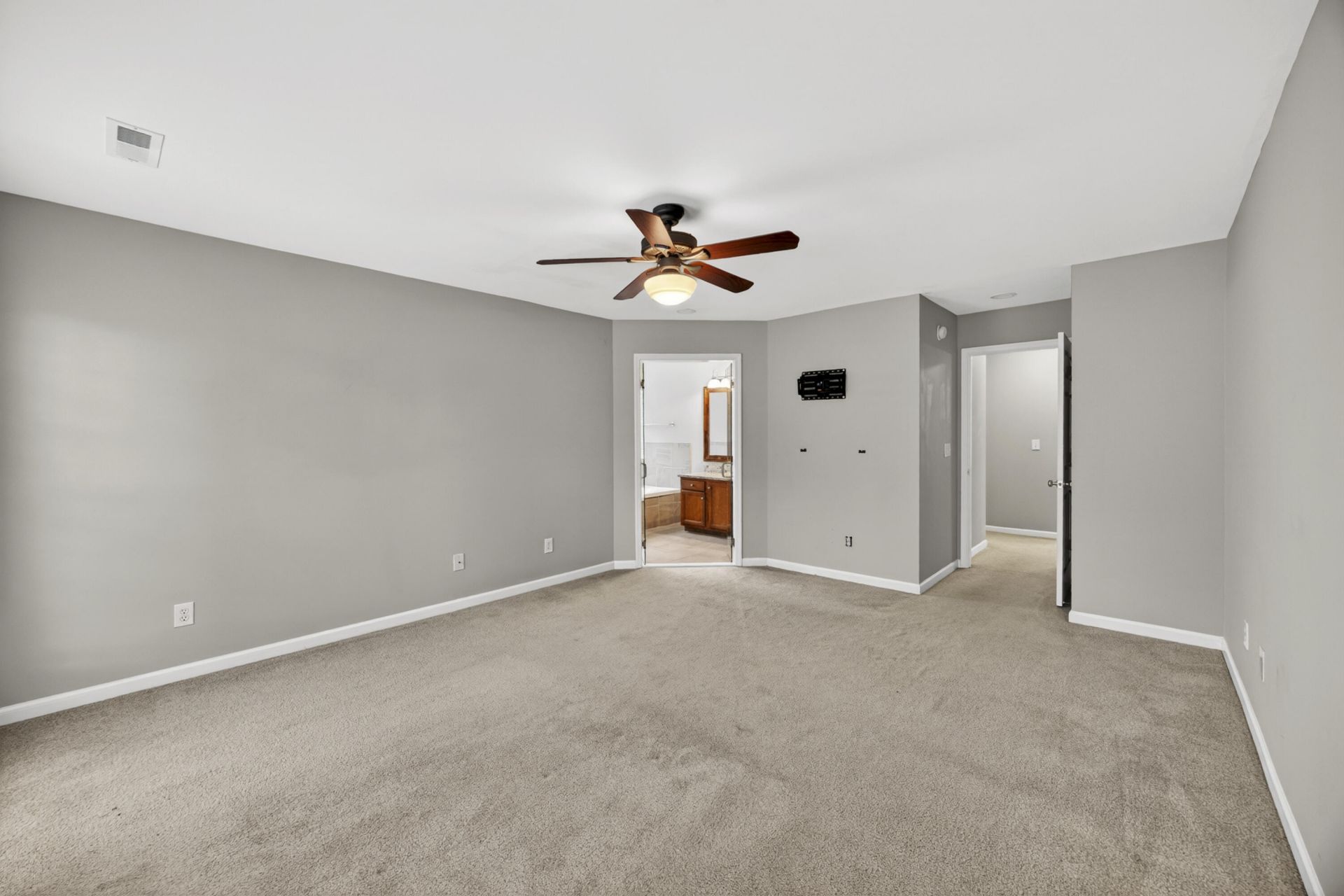 8320 Tyrian Path Photo 25