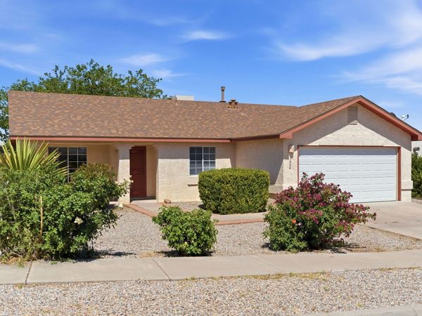 1304 82nd Street SW, Albuquerque, NM 87121