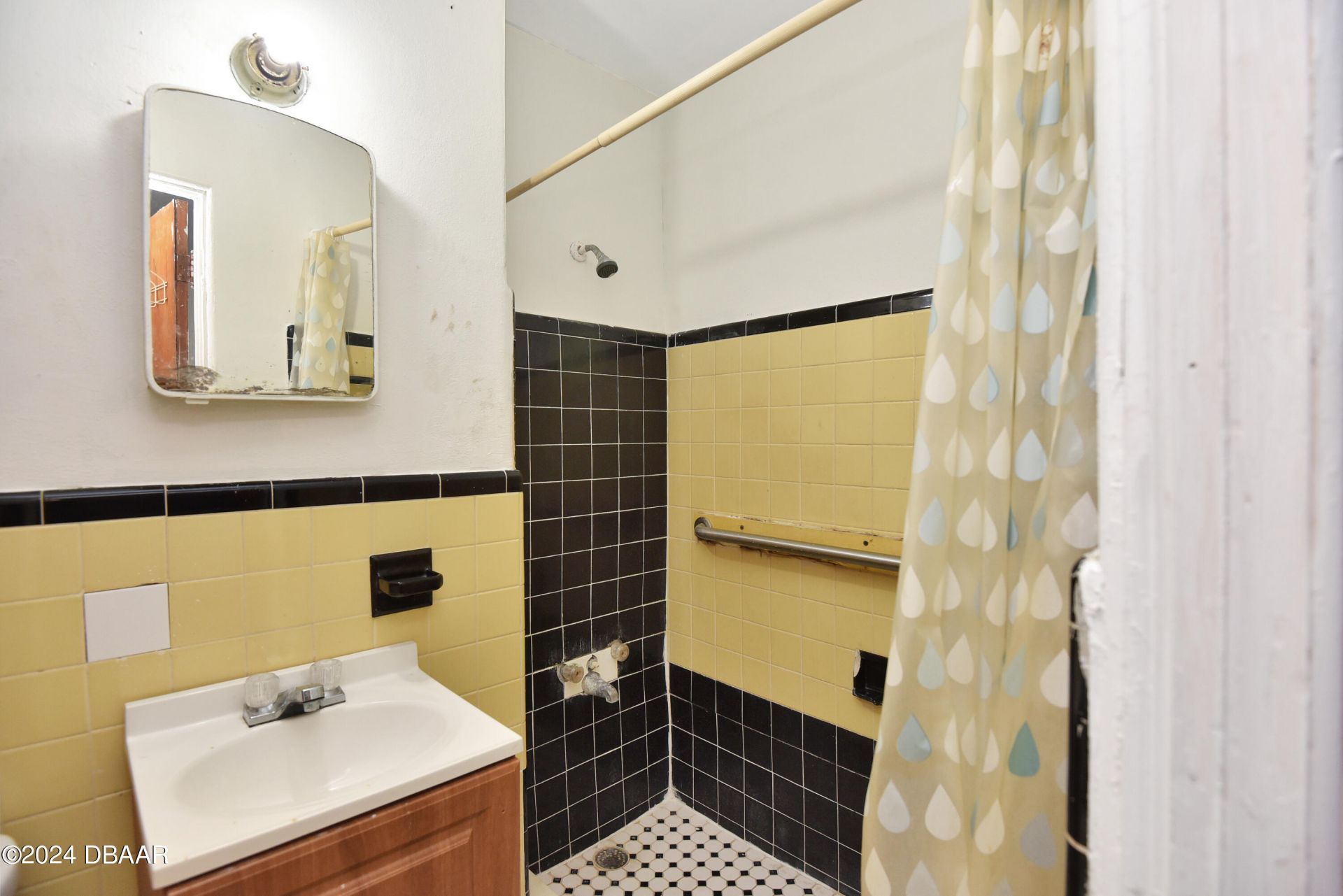 1028 Ridgewood Avenue, Holly Hill, FL 32117 Photo
