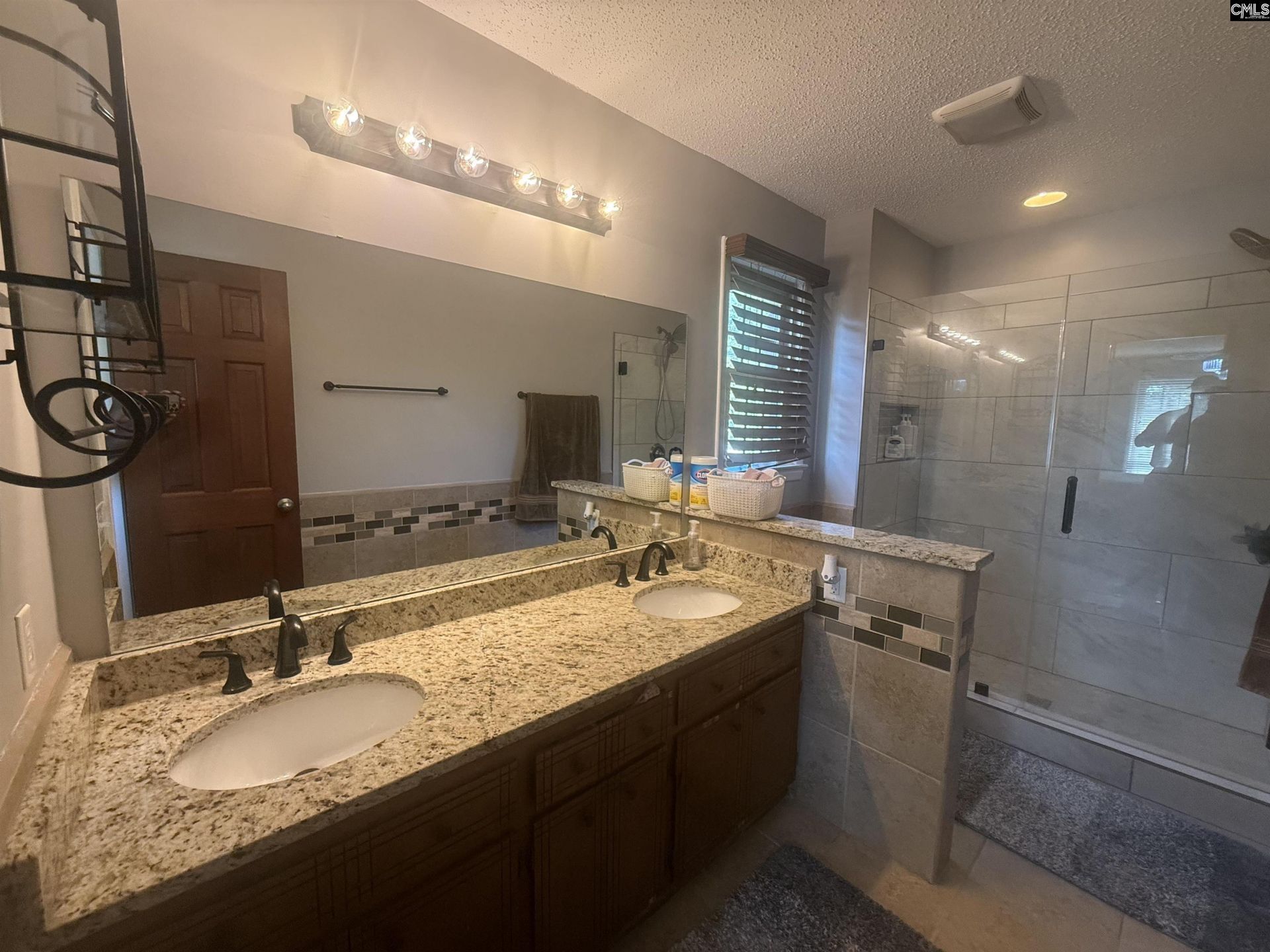 9817 Dunbarton Drive Photo 11