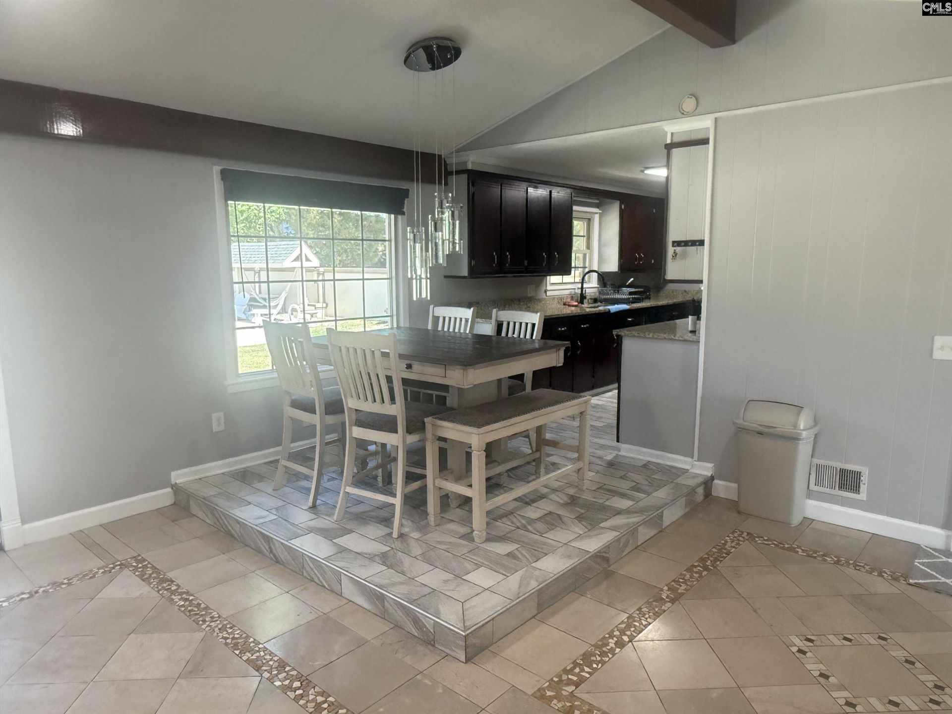9817 Dunbarton Drive Photo 6