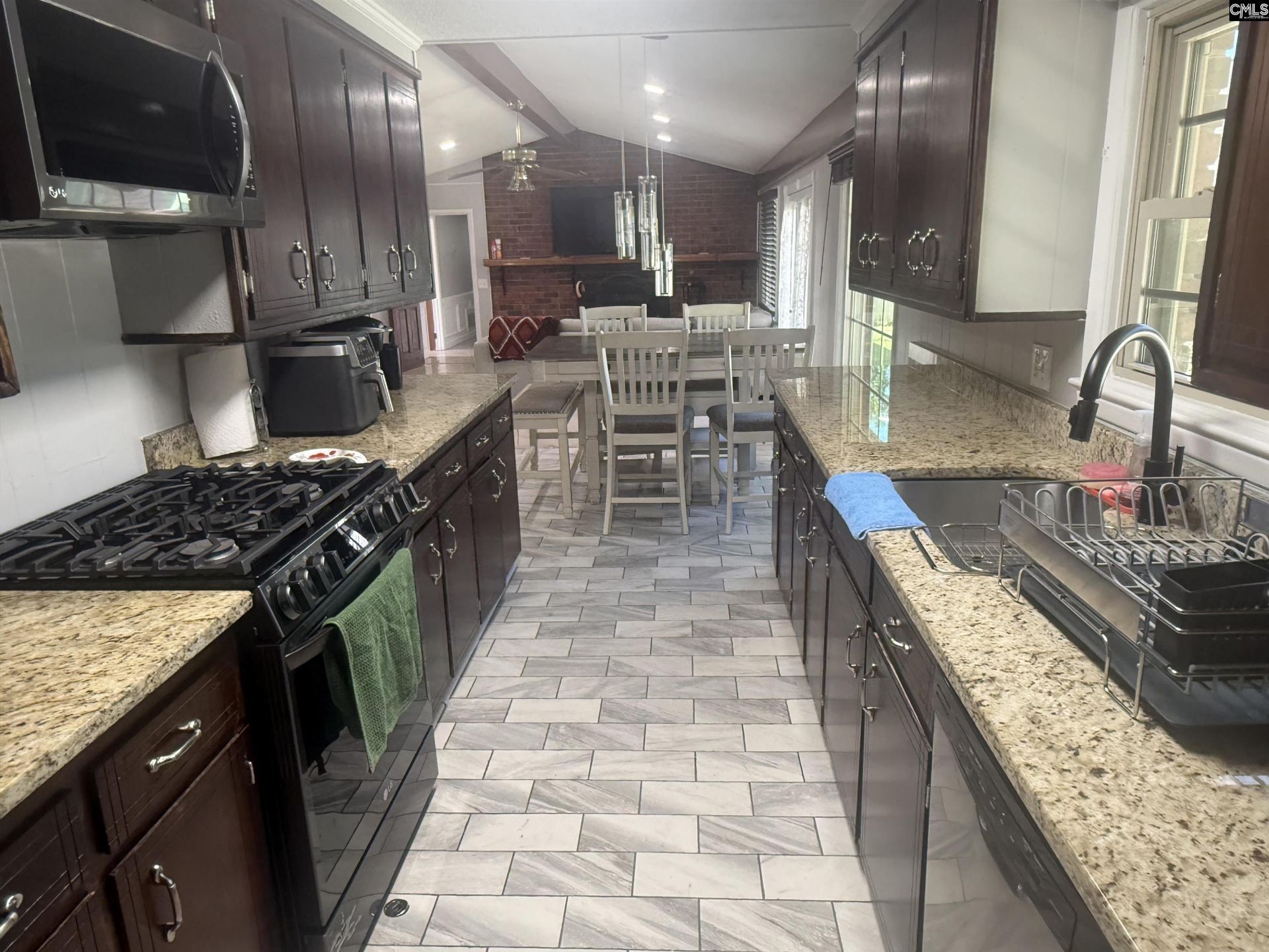 9817 Dunbarton Drive Photo 8
