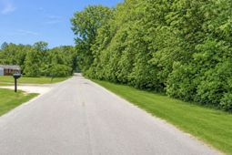 1288 Maple Avenue  photo 4