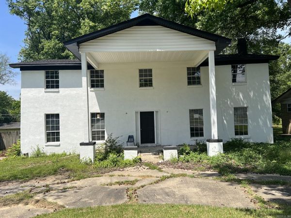 1004 Jeff Davis , Jacksonville, AR 72076