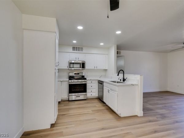 5710 E Tropicana Avenue , Unit 1225, Las Vegas, NV 89122