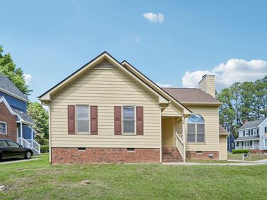 2800 W Jameson Road, Raleigh, NC 27604