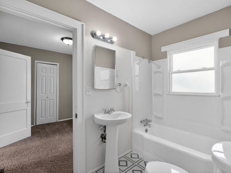 2025 Sale Road , Columbus, OH 43224 Photo 26