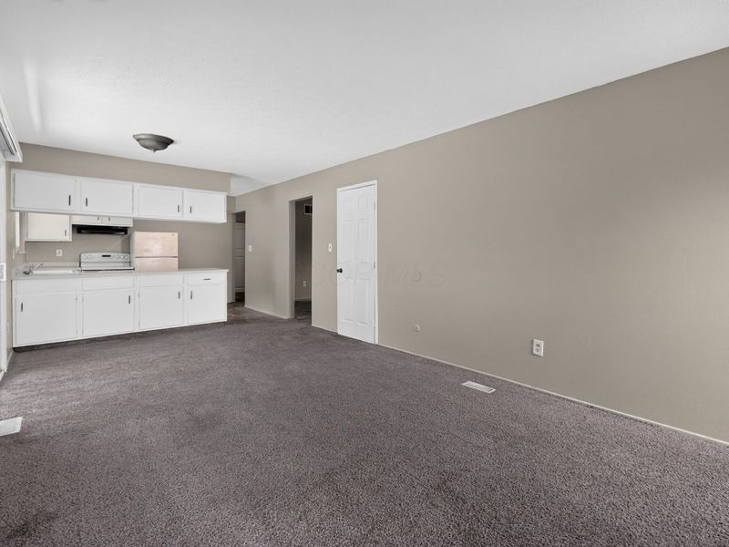 58 Huber Village Boulevard, Westerville, OH 43081 Photo 10