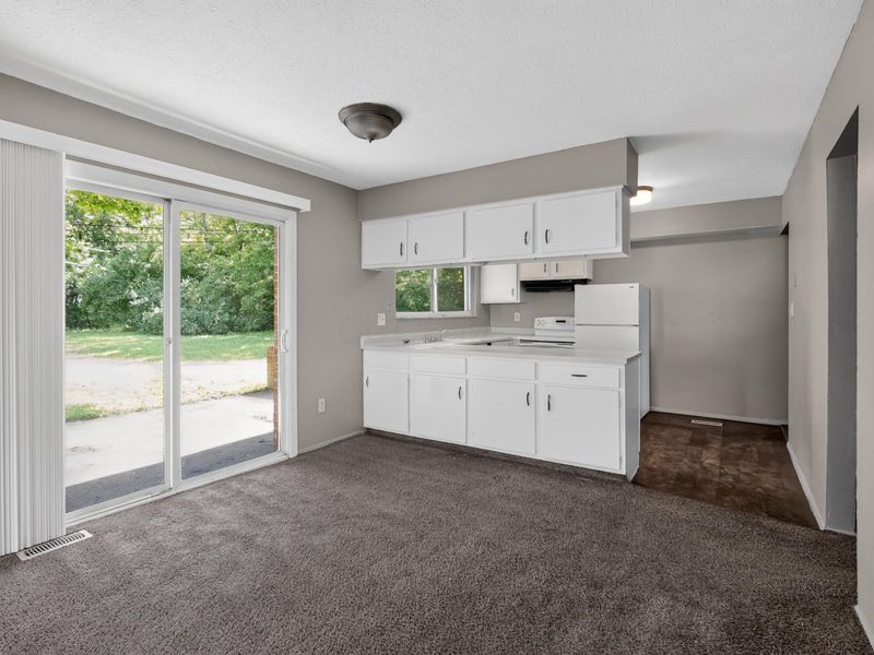 58 Huber Village Boulevard, Westerville, OH 43081 Photo 16