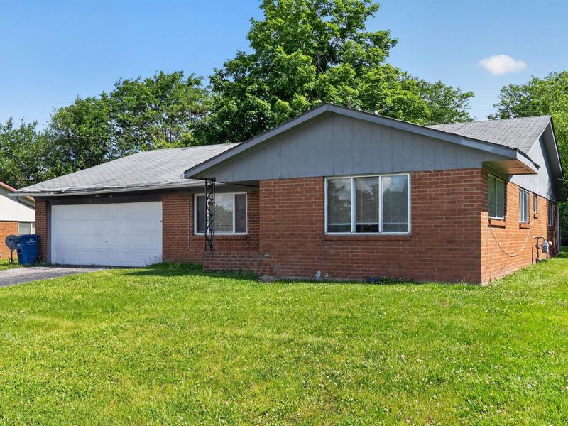 58 Huber Village Boulevard, Westerville, OH 43081 Photo 2