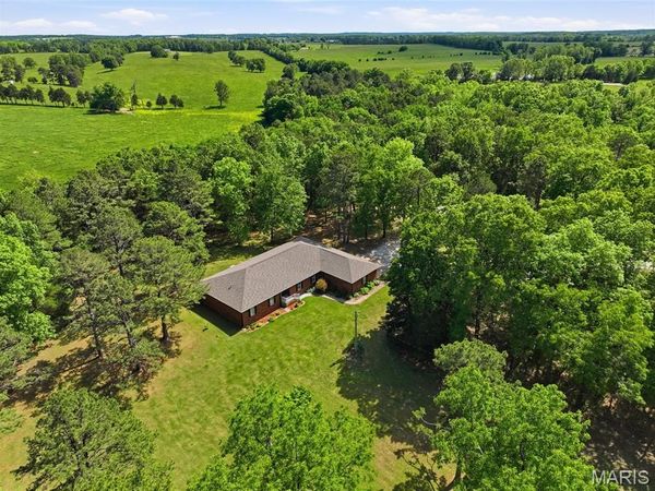 9600 Creek Road, Raymondville, MO 65555