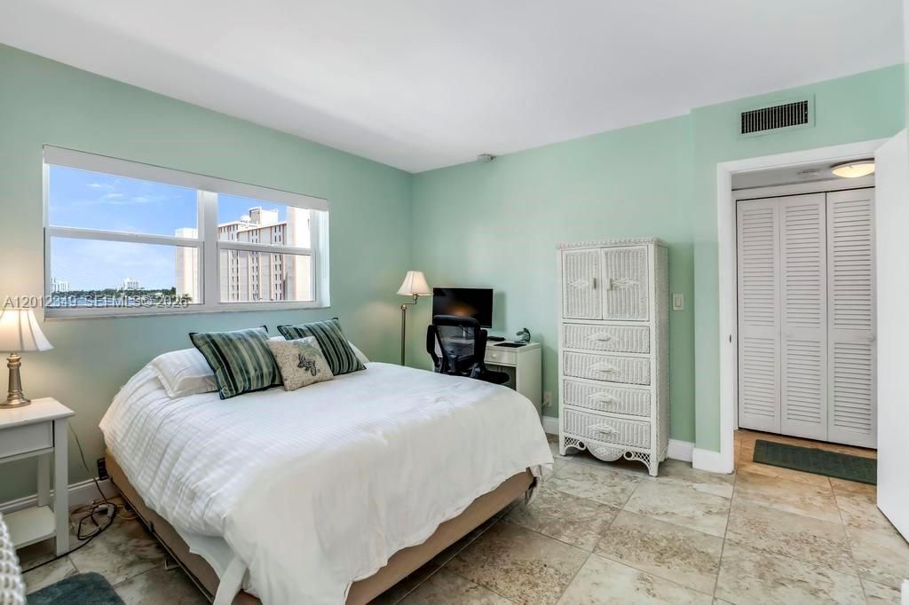 901 S Surf Rd , Unit 404, Hollywood, FL 33019 Photo
