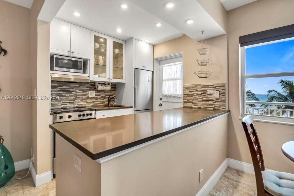 901 S Surf Rd , Unit 404, Hollywood, FL 33019 Photo