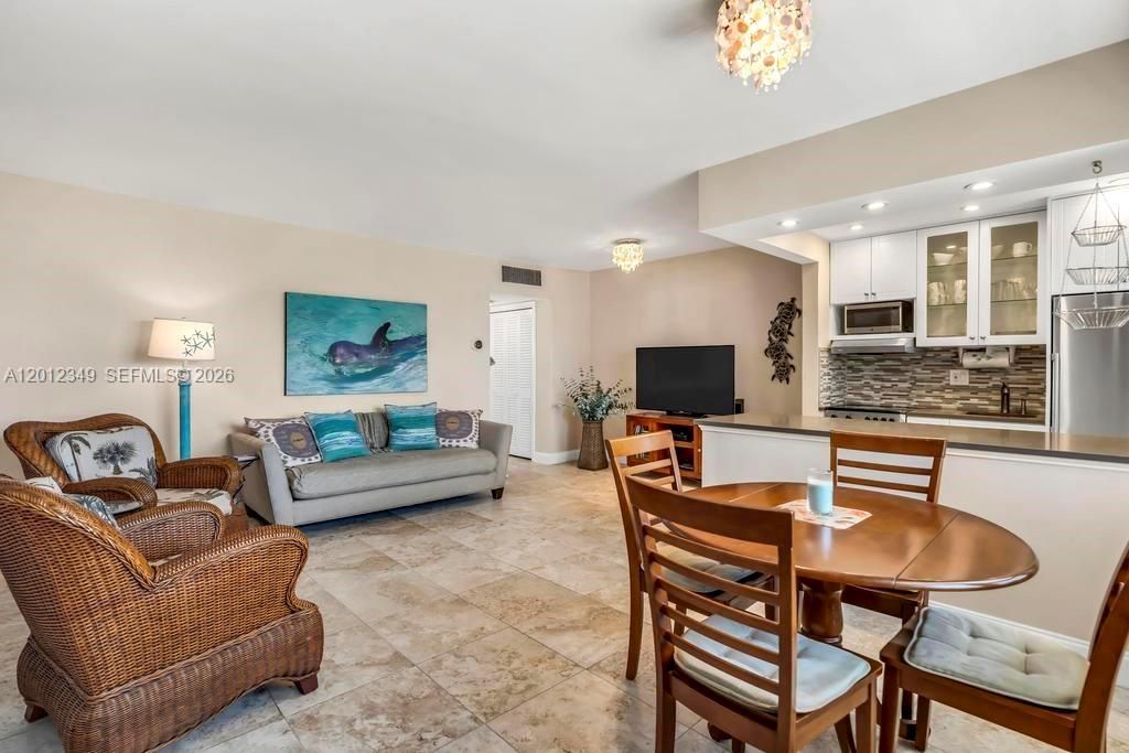901 S Surf Rd, Unit 404, Hollywood, FL 33019 Photo