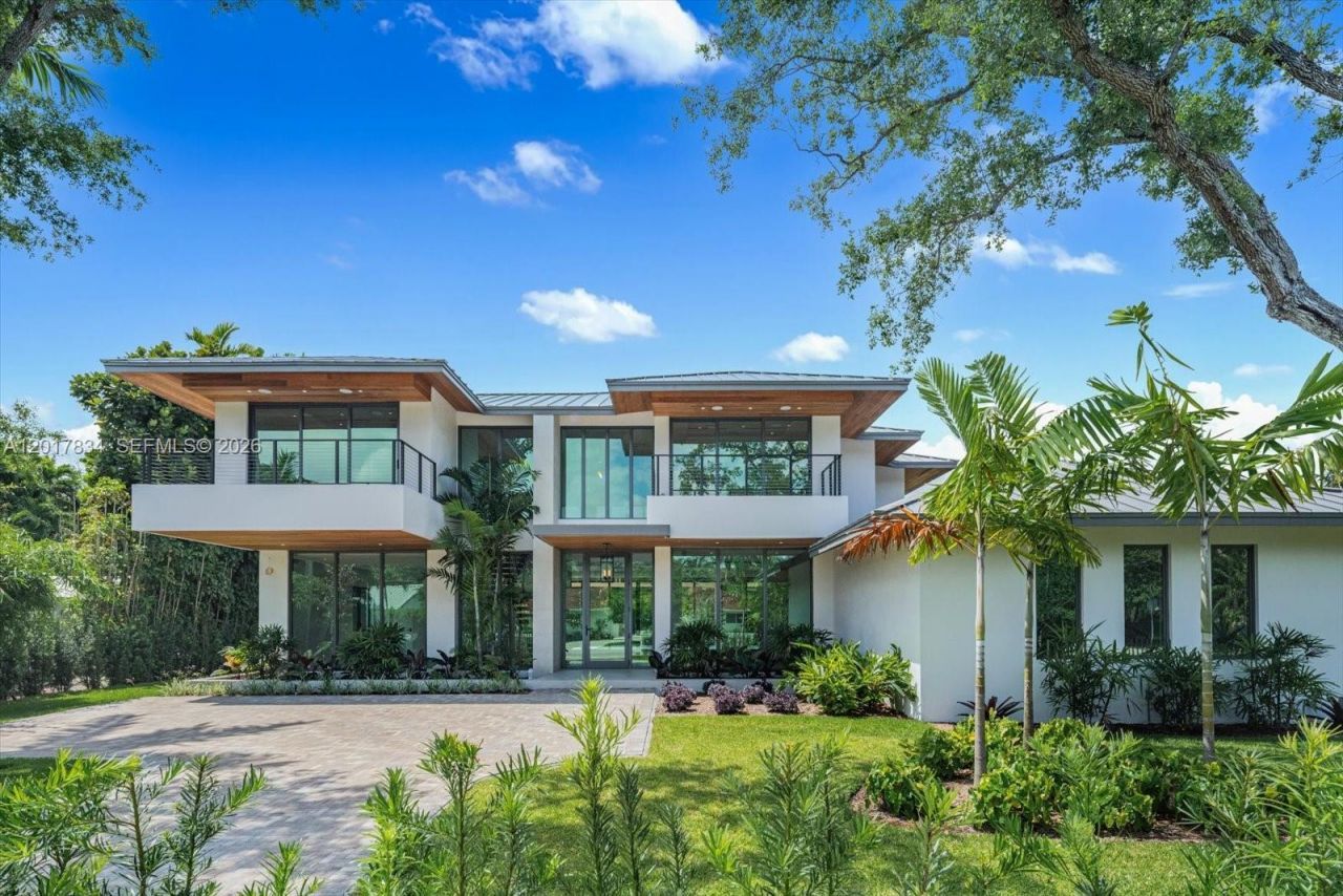 5890 SW 82nd St, South Miami, FL 33143 Photo