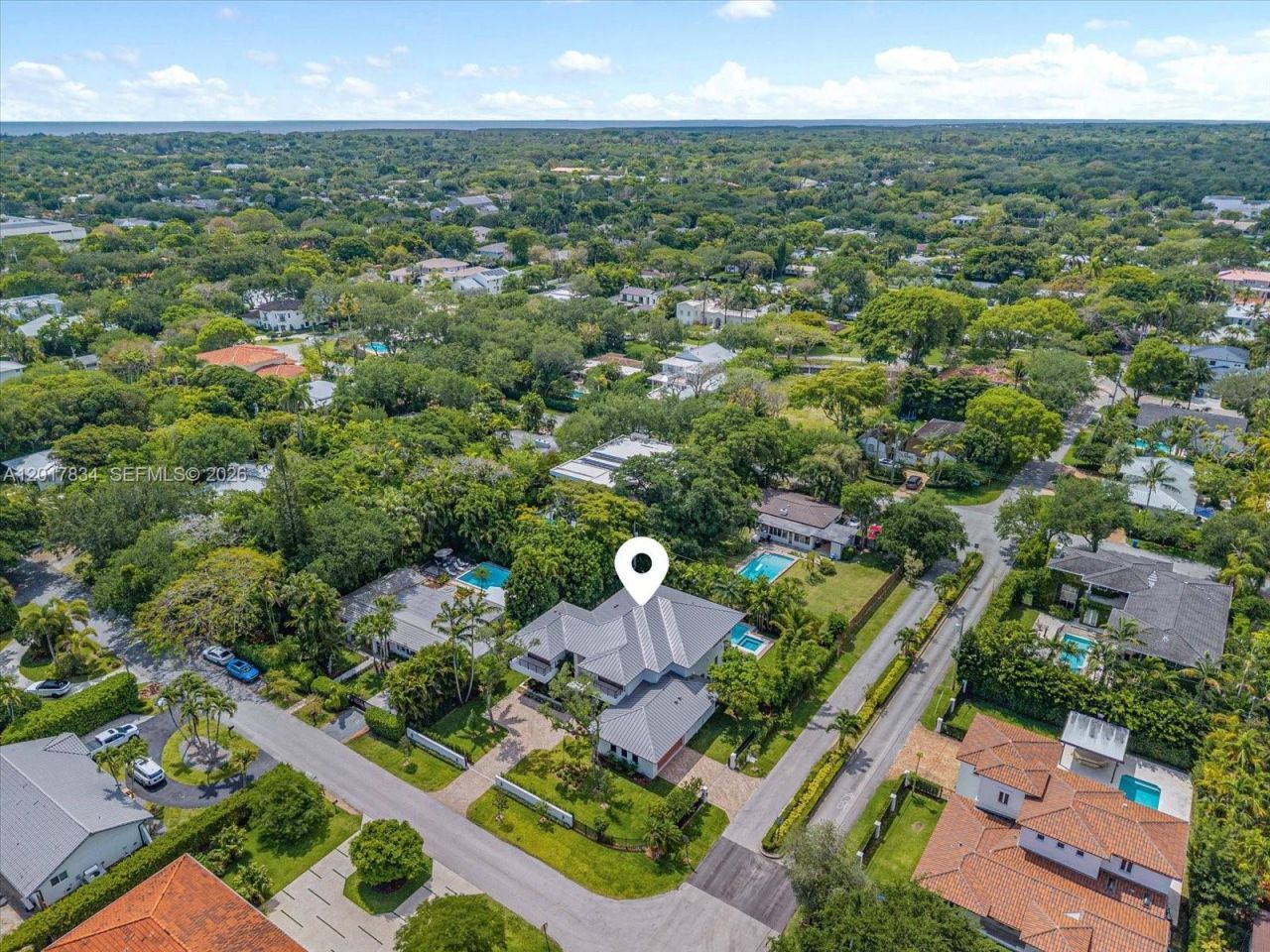 5890 SW 82nd St, South Miami, FL 33143 Photo