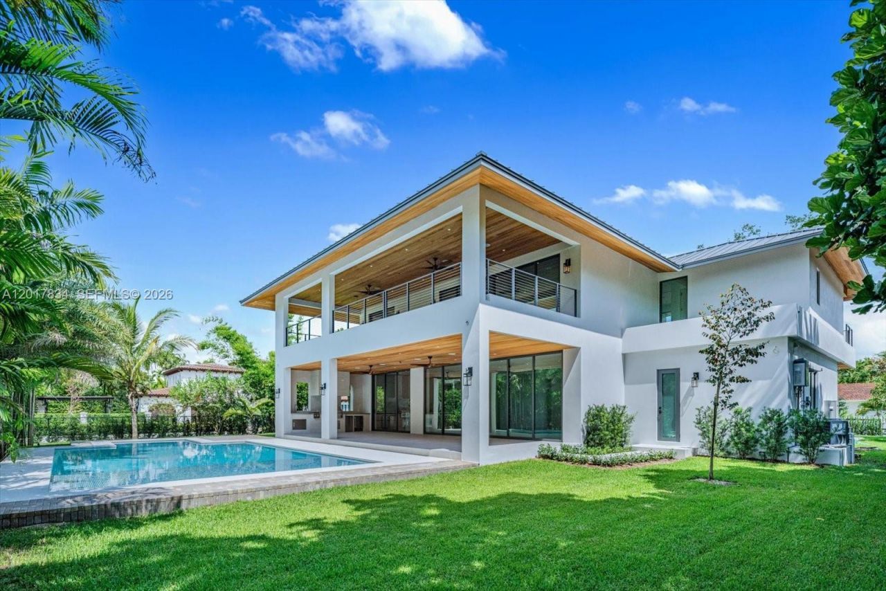 5890 SW 82nd St, South Miami, FL 33143 Photo