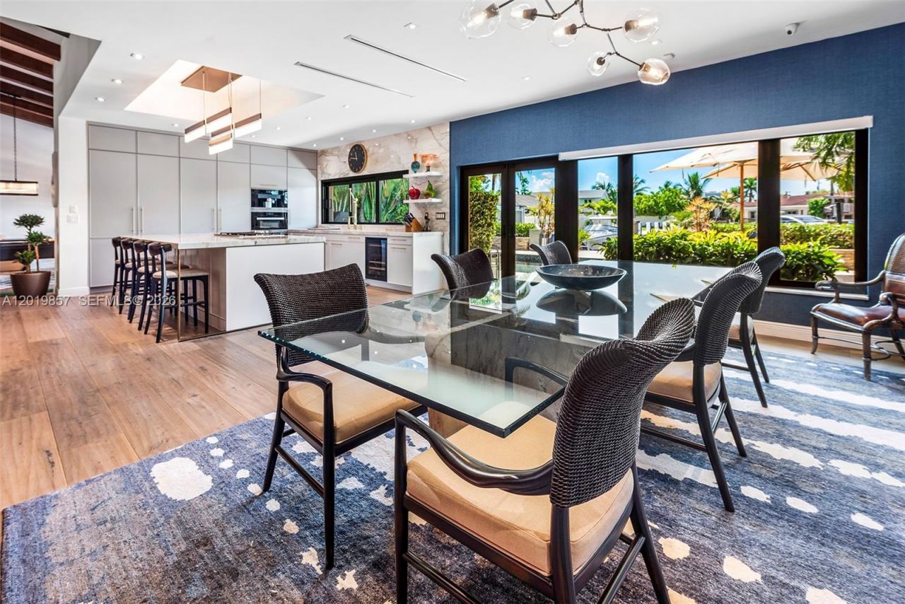 3444 NE 167th St , North Miami Beach, FL 33160 Photo