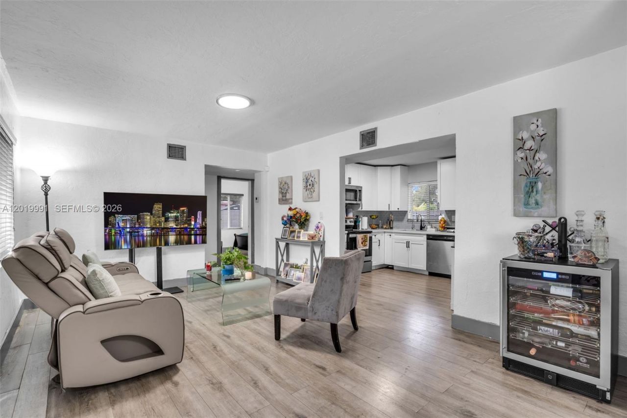 Please Call For Address, Miami, FL 33168 Photo