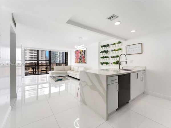 600 NE 36th St , Unit 1111, Miami, FL 33137