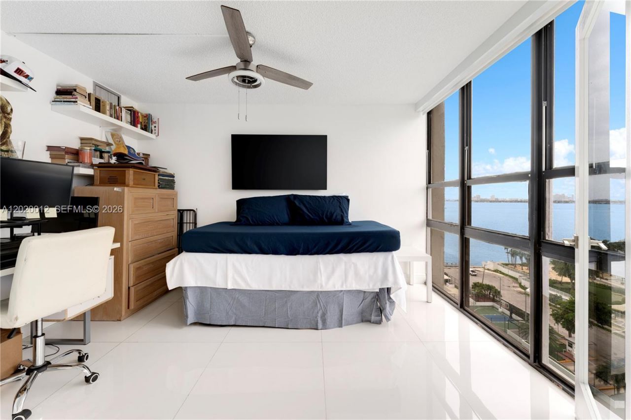 600 NE 36th St , Unit 1111, Miami, FL 33137 Photo